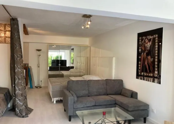 181, Port Nature, Au Village Naturiste * Agde